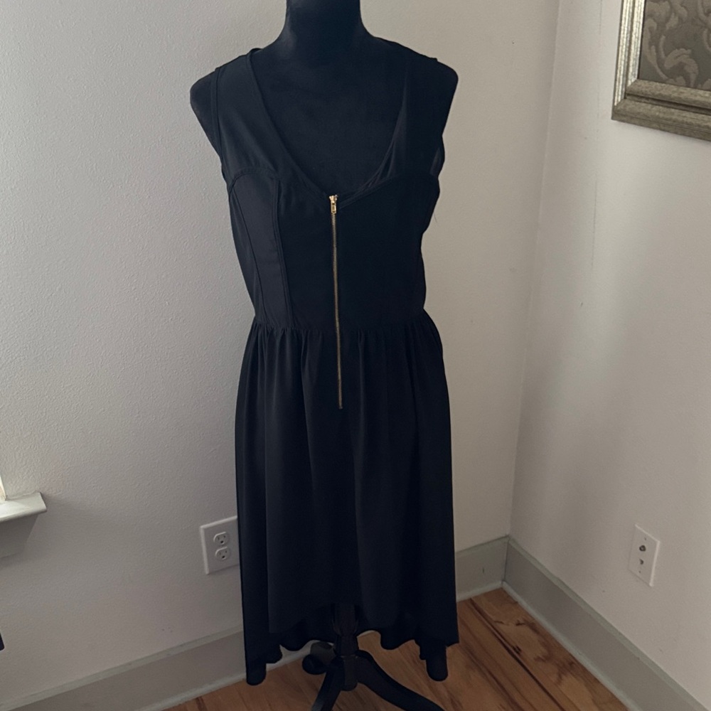 Sans Souci Sz L Black Sleeveless Dress exposed from zipper hi-low semi sheer SzL